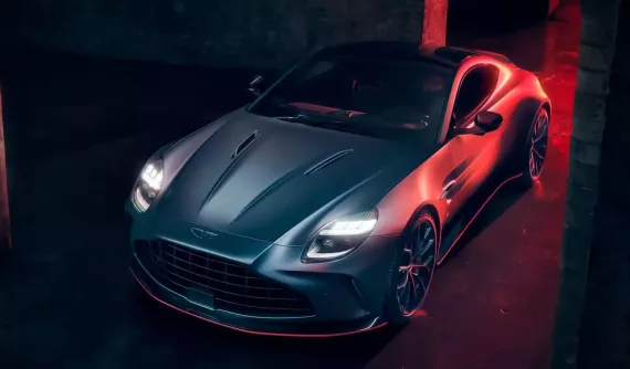 Chi tiết Aston Martin Vantage S 2026 mới ra mắt: Mạnh mẽ, nhưng hệ thống treo mềm hơn