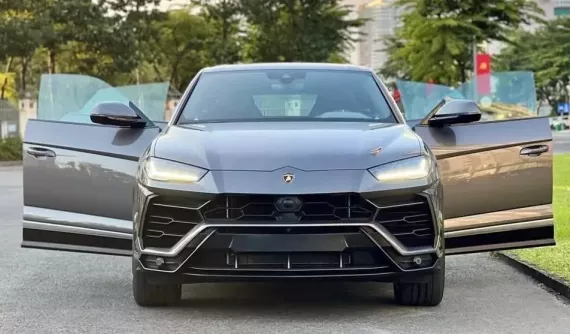 Trải nghiệm Lamborghini Urus mới 2 tháng tay chơi Hà Nội đã vội thanh lý
