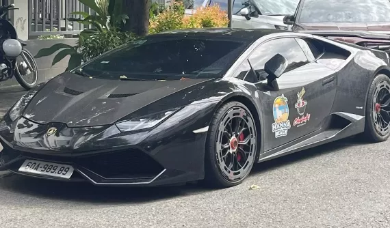Lamborghini Huracan LP610-4 mang bản độ đẹp mắt của vợ chồng đại gia Đồng Nai