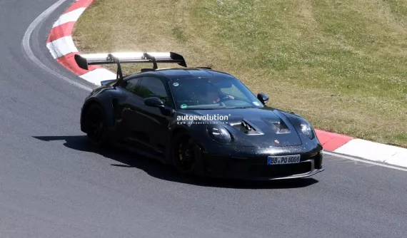 Porsche 911 GT2 RS 992 tiếp tục lộ diện, đến lúc phải quên GT3 RS mất rồi