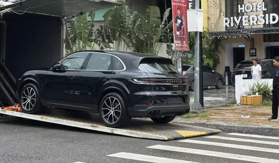 Đại gia du thuyền ở Cần Thơ tặng Porsche Cayenne làm quà cưới cho con gái