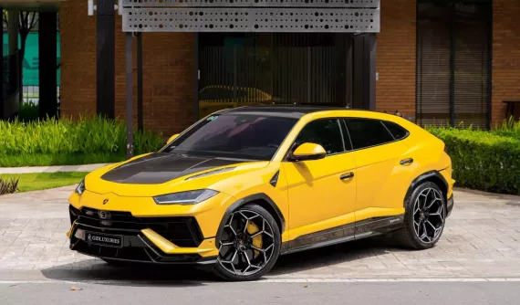 Rao bán mãi không ai mua, chủ xe Lamborghini Urus Performante quyết định bán lại cho showorom