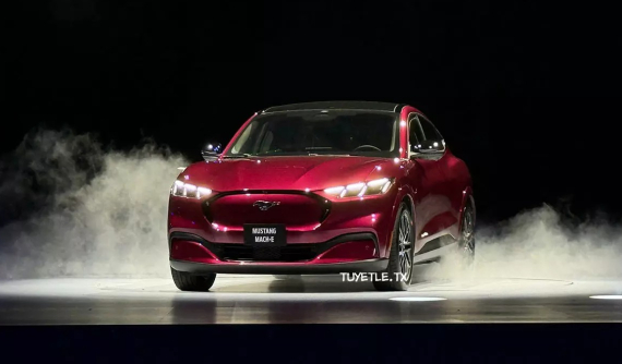 Ford Mustang Mach-E gia nhập phân khúc xe điện tại Việt Nam, giá 2,599 tỷ đồng