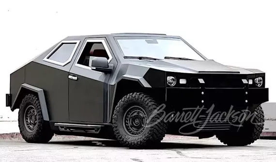 Bạn sẽ bất ngờ khi biết chiếc xe có kiểu dáng như xe bọc thép này lại là Ford F-150 cũ