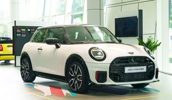 Bộ đôi MINI John Cooper Works thế hệ mới ra mắt Việt Nam, giá từ 2,529 tỷ đồng