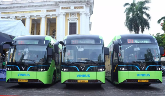 Vinbus khai trương tuyến E11 miễn phí giúp người dân tham quan điểm du lịch thủ đô