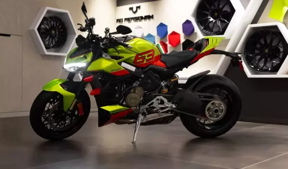 Ducati Streetfighter V4 Lamborghini mới chạy 8 km được chào bán đến 1,4 tỷ đồng