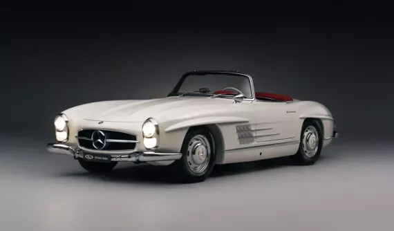 Đừng ngạc nhiên nếu xe Mercedes-Benz 300 SL Roadster này có giá trên 9 triệu đô la
