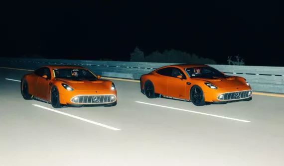 Cận cảnh xe điện Mercedes Concept AMG GT XX vừa mới thiết lập tốc độ trung bình 300 km/h, chạy 40.075 km chỉ hơn 7 ngày