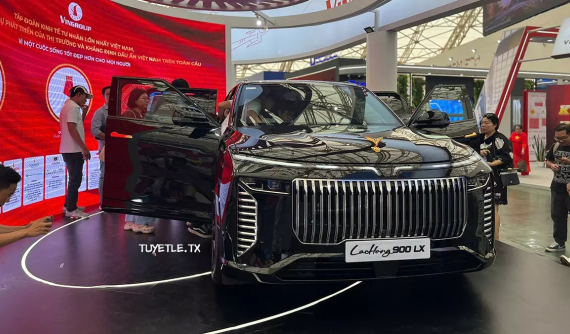 VinFast bàn giao lô xe Lạc Hồng chuyên dùng để đưa đón Nguyên thủ quốc tế, có cả phiên bản chống đạn