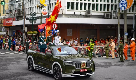 Dàn xe VinFast VF 9 tại lễ diễu binh, diễu hành A80 có gì đặc biệt?