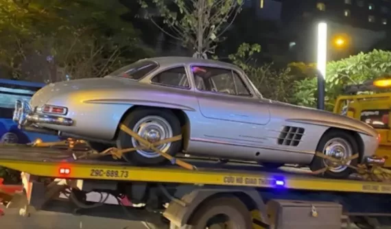 Siêu phẩm Mercedes-Benz 300 SL Gullwing âm thầm xuất hiện tại Việt Nam, giá có thể vài trăm tỷ đồng