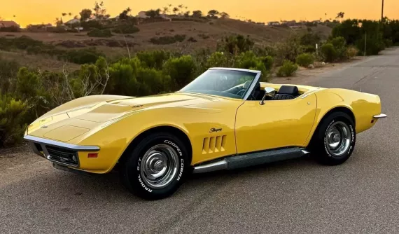 Người phục chế trúng mánh mua lại chiếc Chevrolet Corvette 1969 từ góa phụ