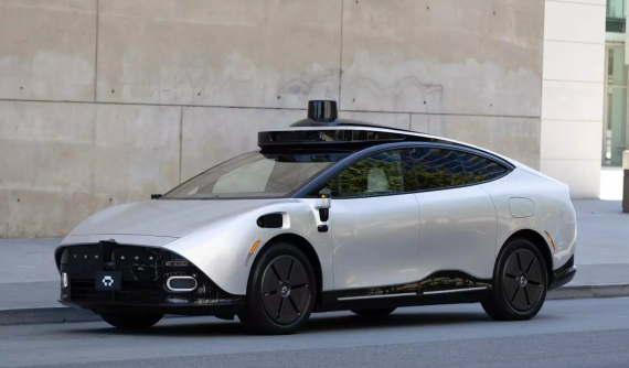 Tensor ra mắt xe tự lái hạng sang, sản xuất bởi VinFast, dự kiến thương mại hóa từ năm 2026