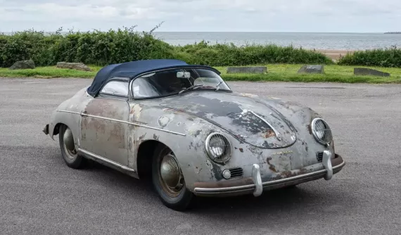 Ly kỳ câu chuyện xe Porsche 356 1955 đắt nhất thế giới đã nằm trong kho thóc suốt 60 năm