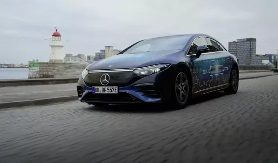 Xe điện Mercedes-Benz EQS đang bán tại Việt Nam có pin thế hệ mới, chạy được 1.205 km chỉ 1 lần sạc