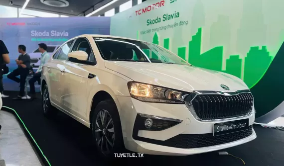 Skoda Slavia chính thức ra mắt Việt Nam, giá ưu đãi chỉ từ 421 triệu, phả hơi nóng lên Toyota Vios