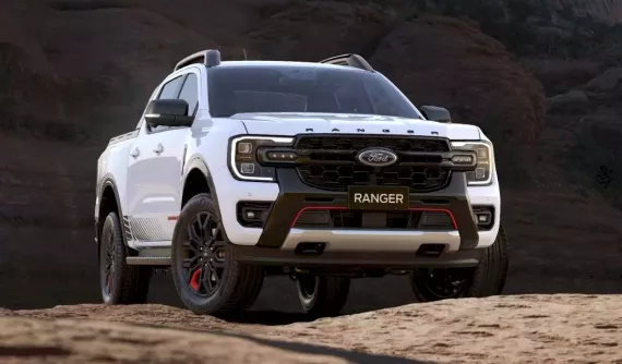 Doanh số xe bán tải tháng 8/2025: Giảm toàn phân khúc