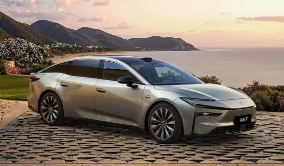 Xe điện Toyota bZ7 ra mắt, kích thước lớn hơn Camry, dùng công nghệ của Xiaomi và Huawei