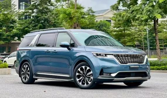 Kia Carnival đời cũ được nối dài mức giảm giá lên đến 210 triệu đồng