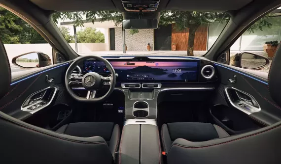 Mercedes-Benz thừa nhận nút bấm vật lý tốt hơn màn hình cảm ứng