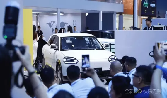 Xe giá rẻ từng phải "tháo chạy" khỏi Việt Nam vì ế được hồi sinh với thiết kế và trang bị "xịn" hơn