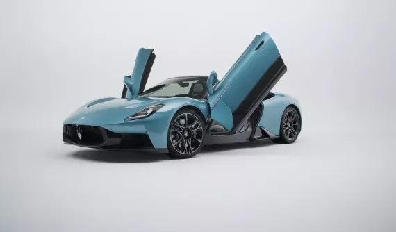 Cận cảnh Maserati MCPura vừa mới lộ diện, siêu xe thay thế MC20 không mấy thành công