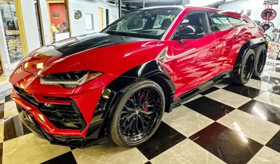 Lamborghini Urus được chủ xe "kéo chân", lên hẳn 6 bánh nhìn rất lạ mắt, đối thủ Mercedes-AMG G63 6x6 đây rồi