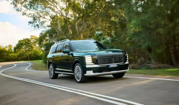 Hyundai tiếp tục ra mắt Palisade hoàn toàn mới tại nước ngoài, chờ ngày xe về Việt Nam với cỗ máy hybrid ấn tượng