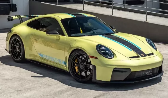 Porsche 911 GT3 992.2 dự kiến có giá bán từ 15 tỷ đồng tại Việt Nam, liệu rằng...
