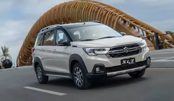 Không thua kém các đối thủ, Suzuki XL7 cũng được khuyến mãi đến 70 triệu đồng