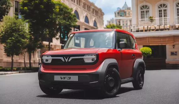 VinFast cán mốc bán 100.000 chiếc ô tô tại Việt Nam trong 3 quý đầu năm 2025