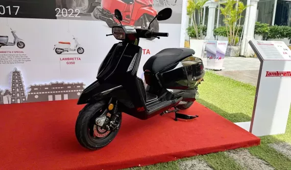 Cận cảnh Lambretta X125, liệu có "ăn" được Vespa Sprint trong cuộc đua doanh số?