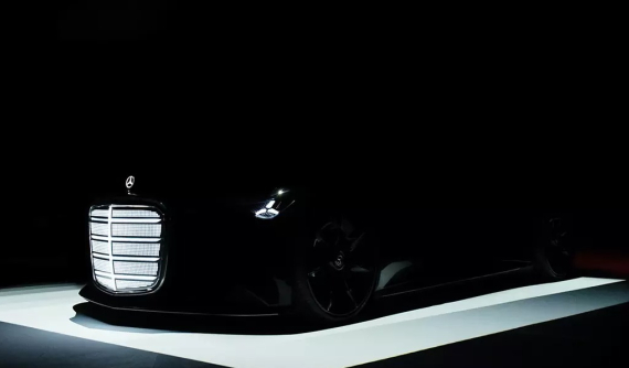 Mercedes-Benz hé lộ lưới tản nhiệt phát sáng khổng lồ – có thể là S-Class điện mới?