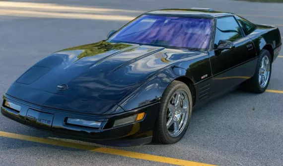 Gặp cụ ông Chevrolet Corvette ZR1 gần 35 năm tuổi nhưng chỉ mới chạy 51.000 km