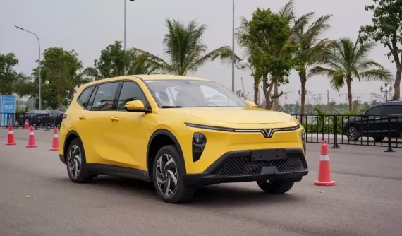 10 ô tô bán chạy nhất Việt Nam tháng 9/2025: VinFast Limo Green mới giao xe đã lọt top