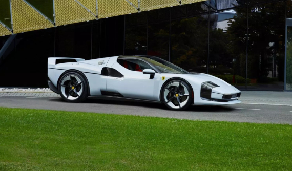 Cận cảnh độc bản Ferrari SC40 mới ra mắt trên thế giới: Gợi nhớ đến huyền thoại Ferrari F40