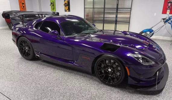 Chủ xe Dodge Viper này lời gấp đôi khi bán lại xe sau 10 năm trải nghiệm, Việt Nam có đúng 1 chiếc này