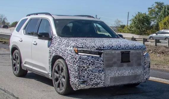 Honda Pilot 2027 bị bắt gặp trên đường với 1 số điểm không che đậy