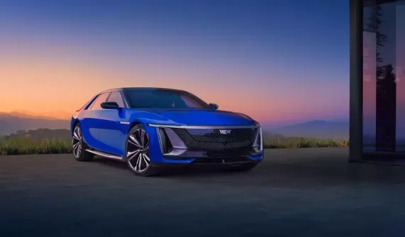 Cadillac Celestiq 2026 sẽ đắt ngang Rolls-Royce Spectre, năm 2025 chỉ 25 xe sản xuất