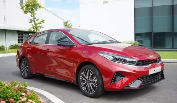 Doanh số sedan hạng C tháng 9/2025: Cả phân khúc cộng lại chưa được 500 xe