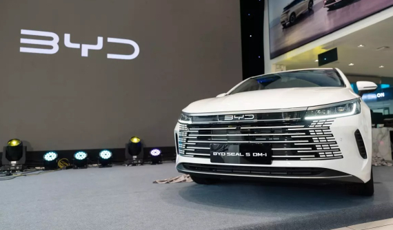 BYD Bitcar Long Biên chính thức ra mắt Seal 5 - mẫu sedan hạng C giá khởi điểm 696 triệu đồng