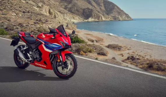 Honda ra mắt loạt xe mô tô đời 2026 với bộ ly hợp điện tử và màu sắc mới