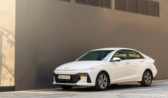 Doanh số sedan hạng B tháng 10/2025: Hyundai Accent tiếp tục bán kém 2 "kỳ phùng địch thủ"