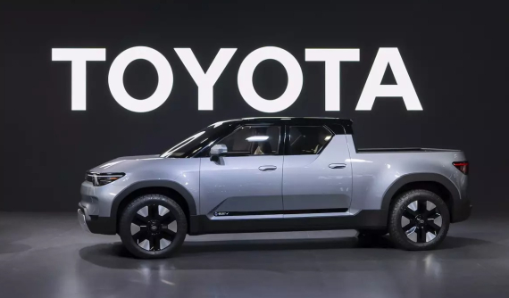 Rộ tin đồn Toyota Land Cruiser sắp có thêm phiên bản bán tải mới