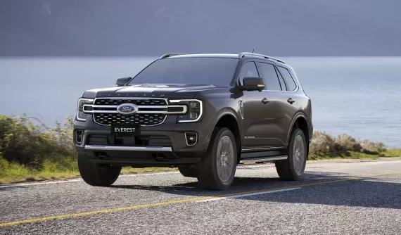 Doanh số SUV hạng D tháng 10/2025: Ford Everest về đích sớm, nắm chắc "ngôi vương" của phân khúc