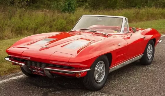 Chevrolet Corvette 1963 đã tìm thấy niềm vui mới sau gần 5 thập kỷ bị vứt ở garage