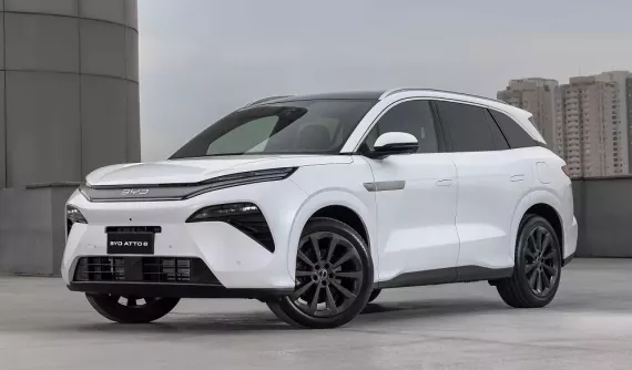 SUV hạng trung BYD Sealion 8 ra mắt phiên bản mới, chạy được 370 km sau 5 phút sạc