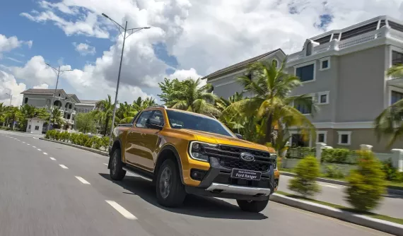 Ford Việt Nam nối dài chương trình hỗ trợ 100% lệ phí trước bạ cho xe trong tháng 12/2025