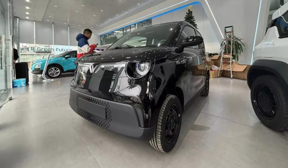 Ô tô điện giá rẻ VinFast Minio Green đã có mặt tại đại lý, chờ ngày bàn giao cho khách Việt